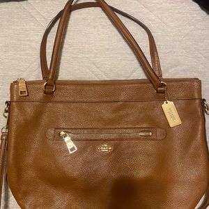 Authentic Coach crossbody/shoulder bag